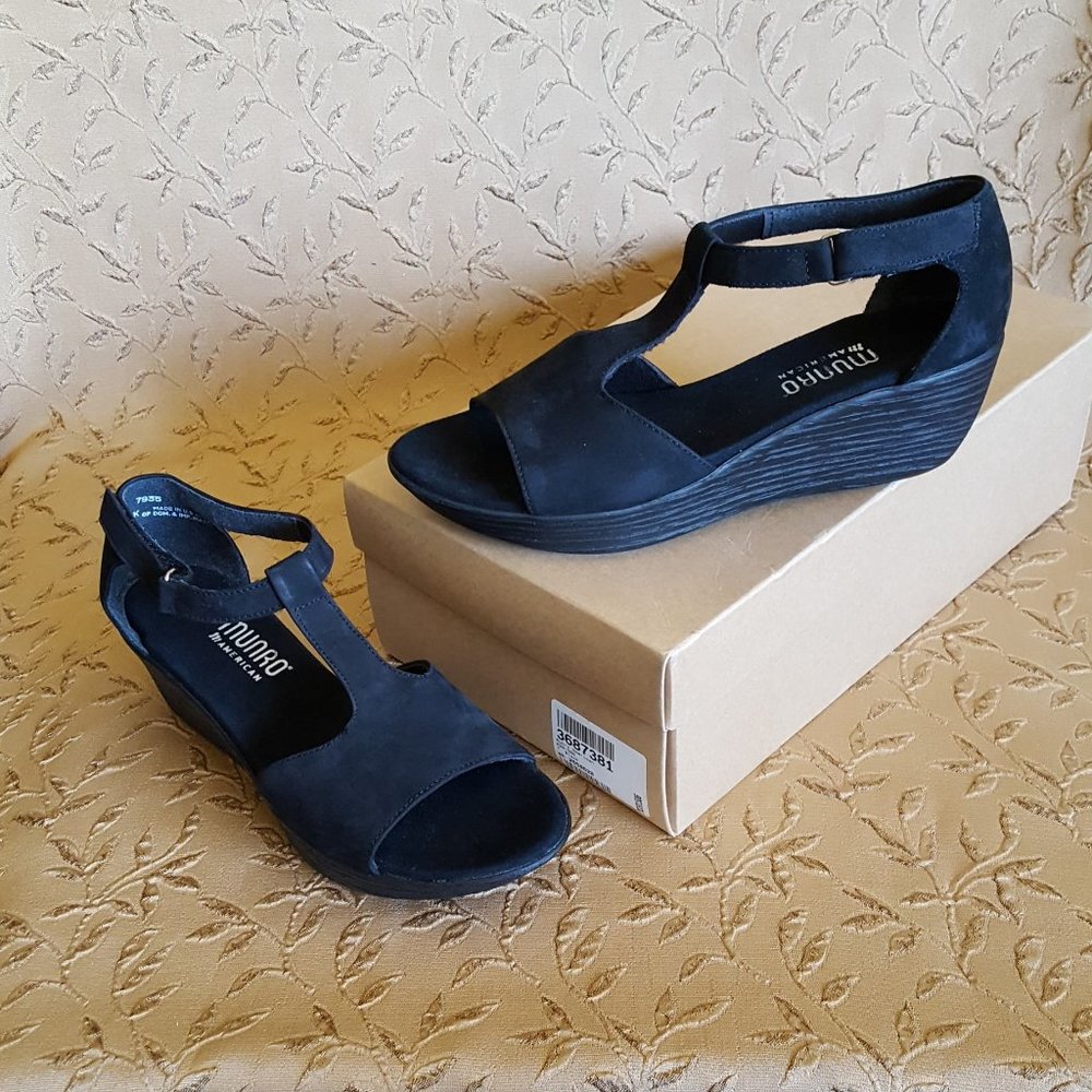 Munro American Vanna T-Strap Wedge Sandal